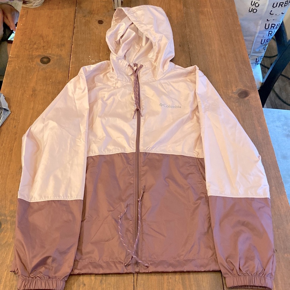 Women’s XS Columbia windbreaker